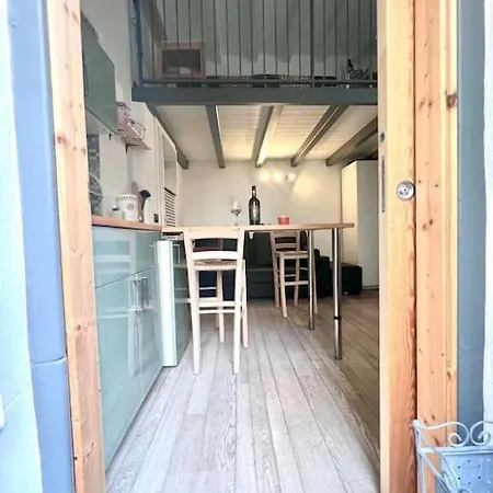 Solution Corso Garibaldi מילאנו